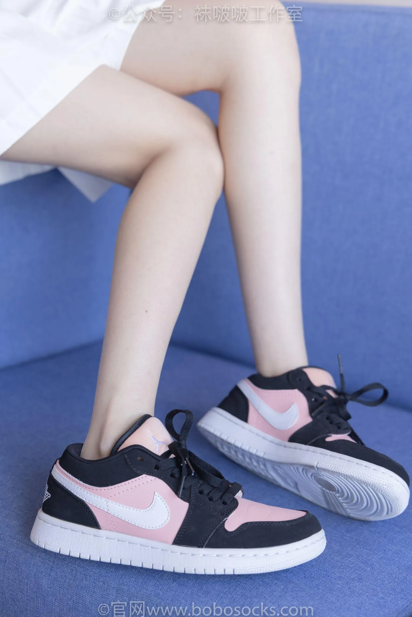 [BoBoSocks袜啵啵]NO.091 稚予-板鞋、淡粉色船袜、黑色船袜、裸足 [148P]插图2